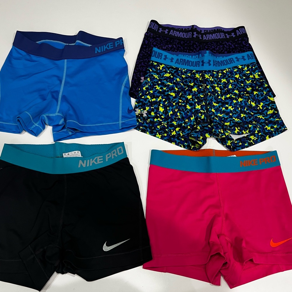Bundle of 5 Athletic Shorts Nike & Armour (Small)
